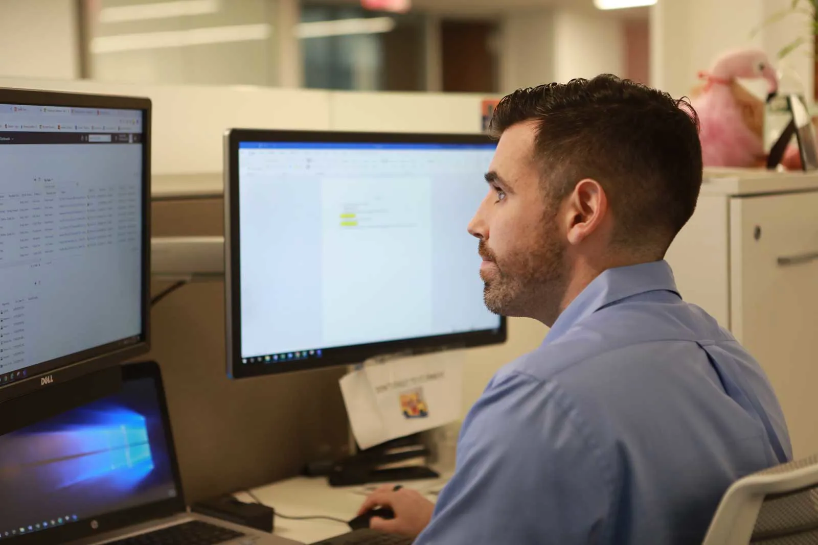 Man using a computer.